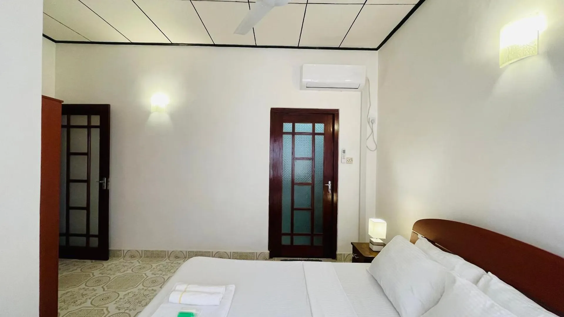 Hotel Rivinson Negombo