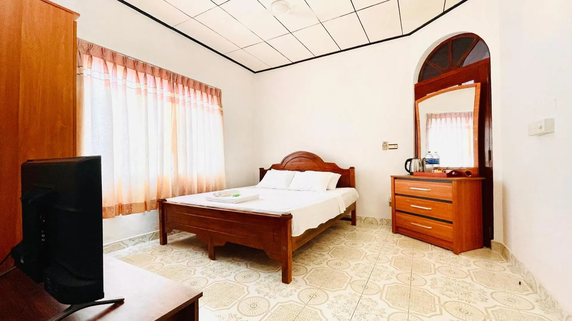 Hotel Rivinson Negombo